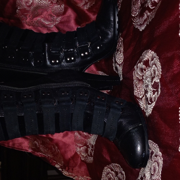 Diana Diana - Picture 2 of 7